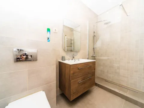 Izdavanje, dvosoban stan, 75m², Preko Morače, Podgorica - image 9
