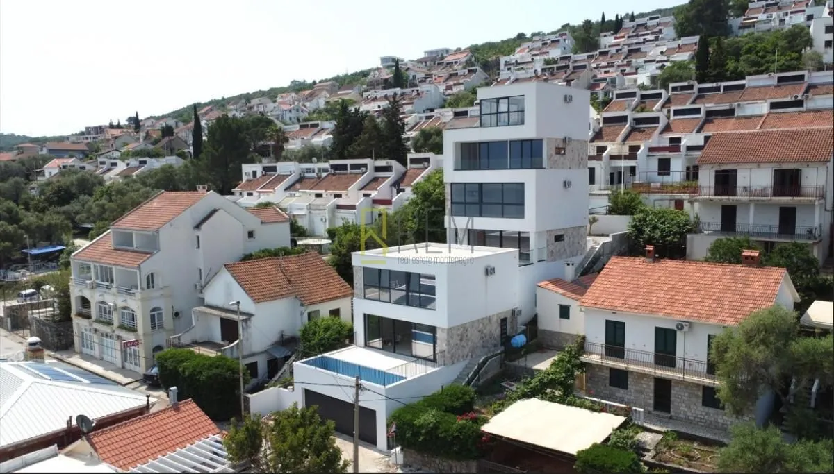 Prodaja, kuća, 200m², Krašići, Tivat