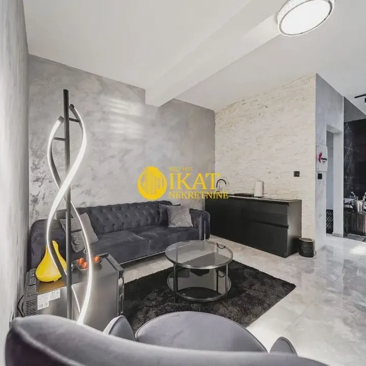 Prodaja, dvosoban stan, 45m², Vojvode Vlahovica, Beograd