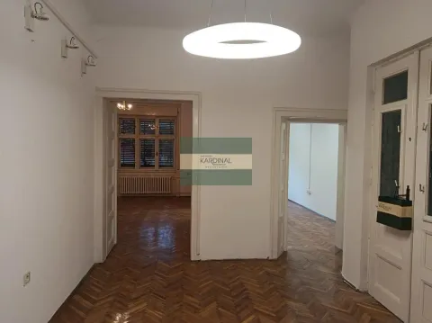 Izdavanje, četvorosoban stan, 93m², Centar, Novi Sad - image 7