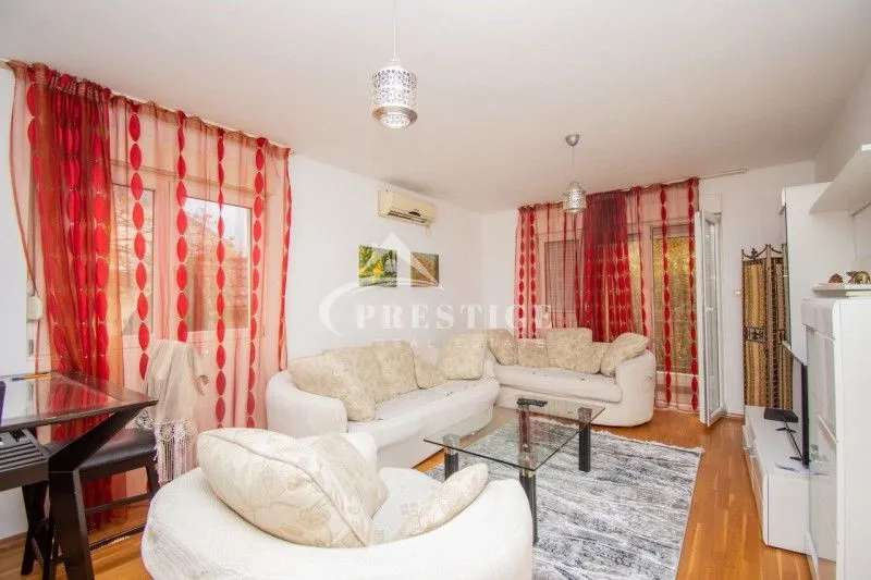 Izdavanje, trosoban stan, 80m², Preko Morače, Podgorica