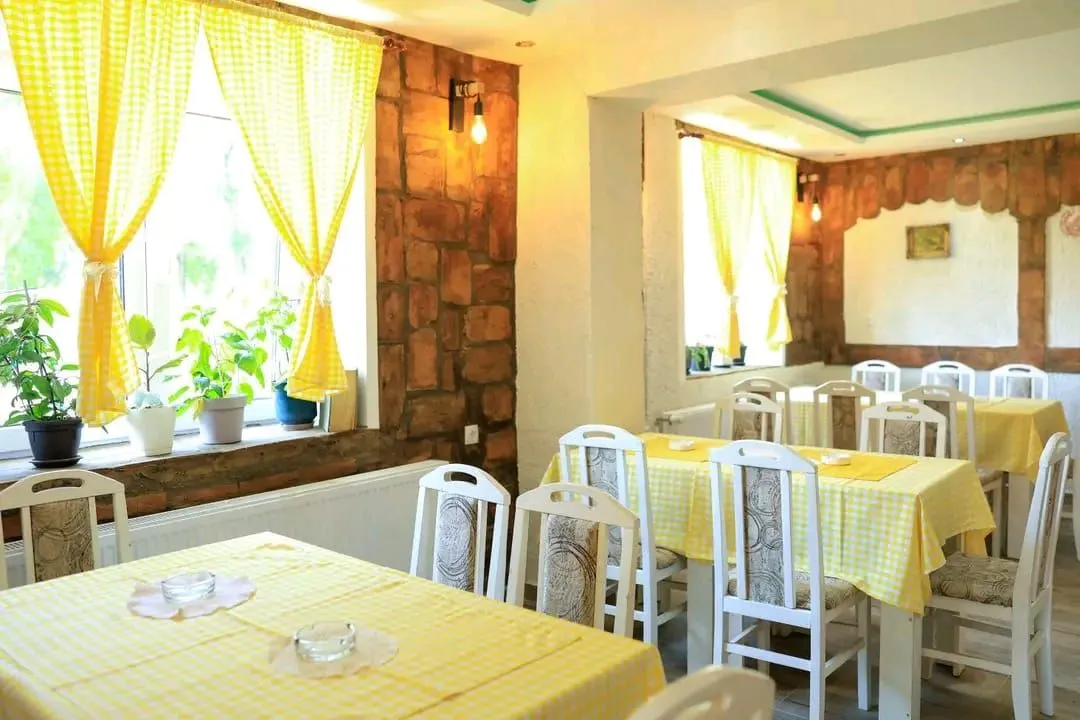 Izdavanje, ugostiteljski objekat, 100m², Beška, Inđija