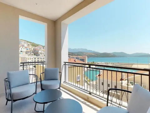 Stan in Luštica Bay
