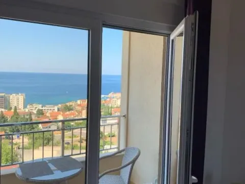 Stan in Petrovac