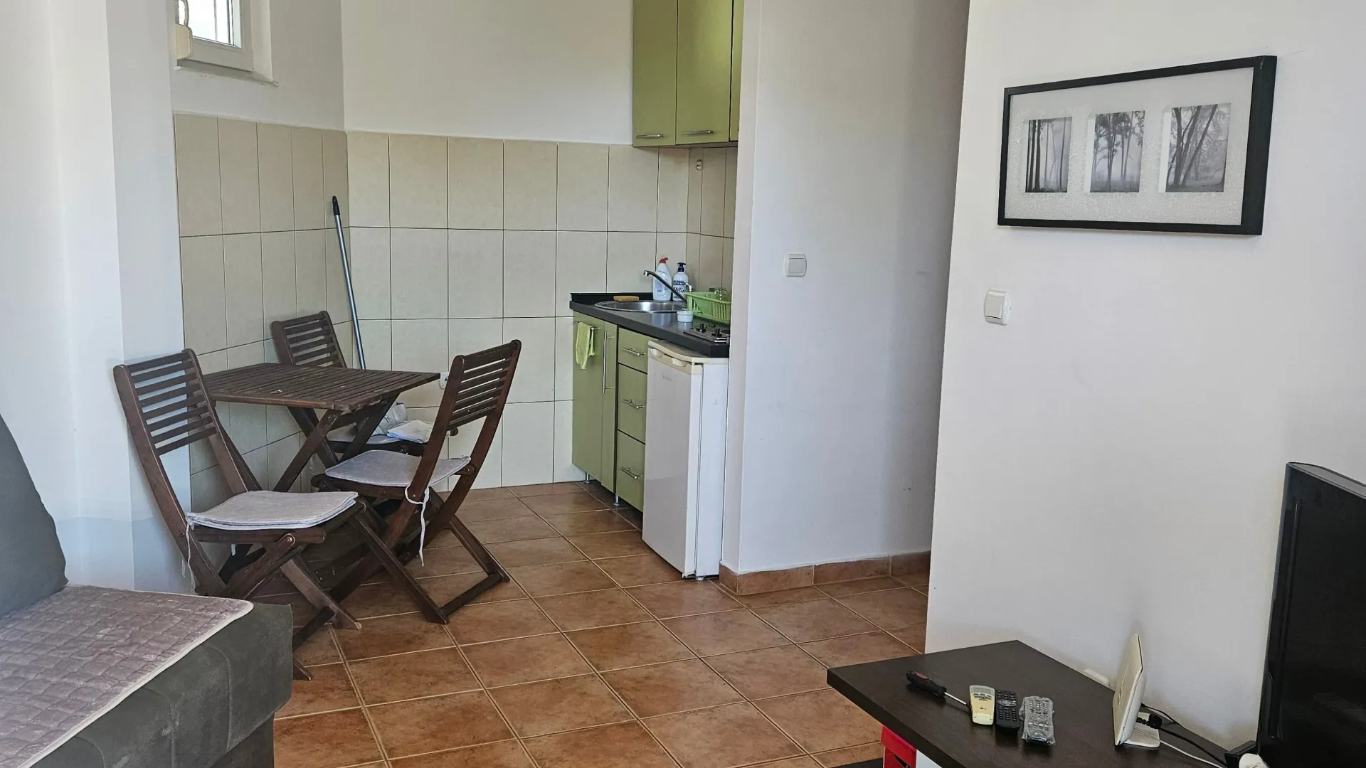 Izdavanje, jednosoban stan, 35m², Kumbor, Herceg Novi