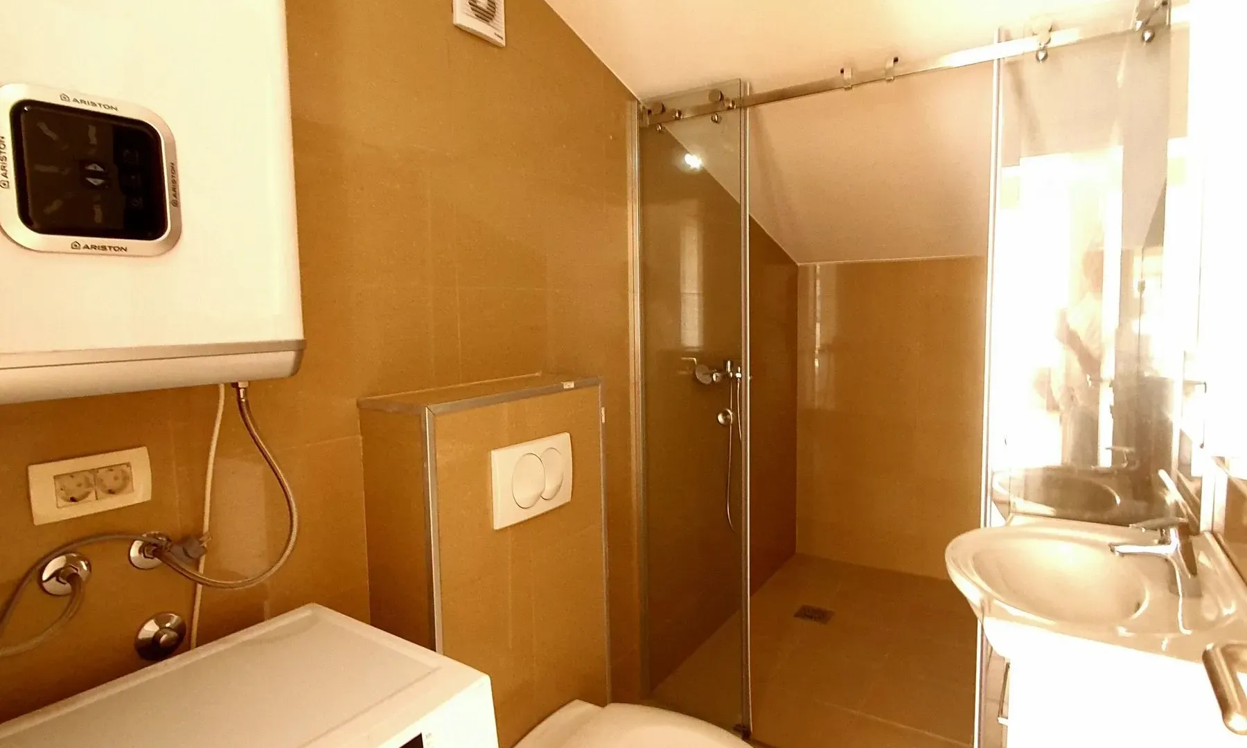 Sale, three bedroom apartment, 171m², Petrovac, Budva