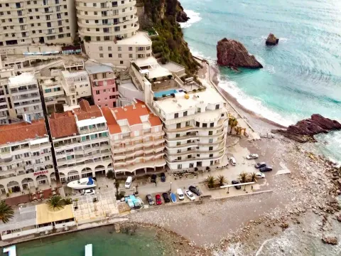 Sale, one bedroom apartment, 69m², Rafailovići, Budva - image 1