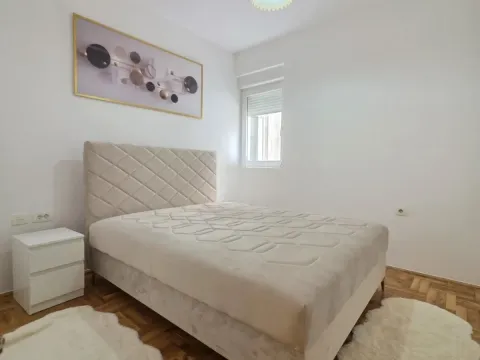 Rent, one bedroom apartment, 50m², Ljubović, Podgorica - image 5