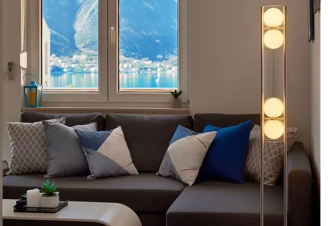 Rent, one bedroom apartment, 41m², Sveti Stasije, Kotor