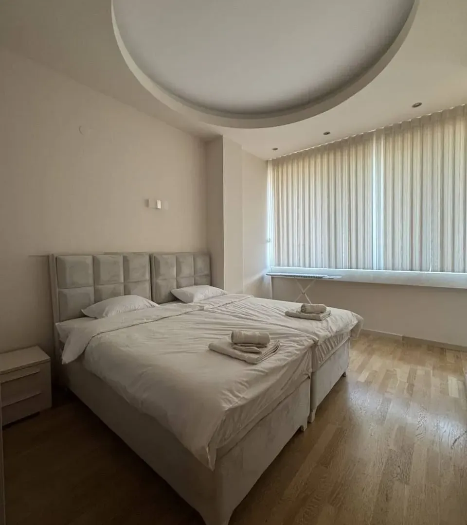 Prodaja, dvosoban stan, 117m², Centar, Budva