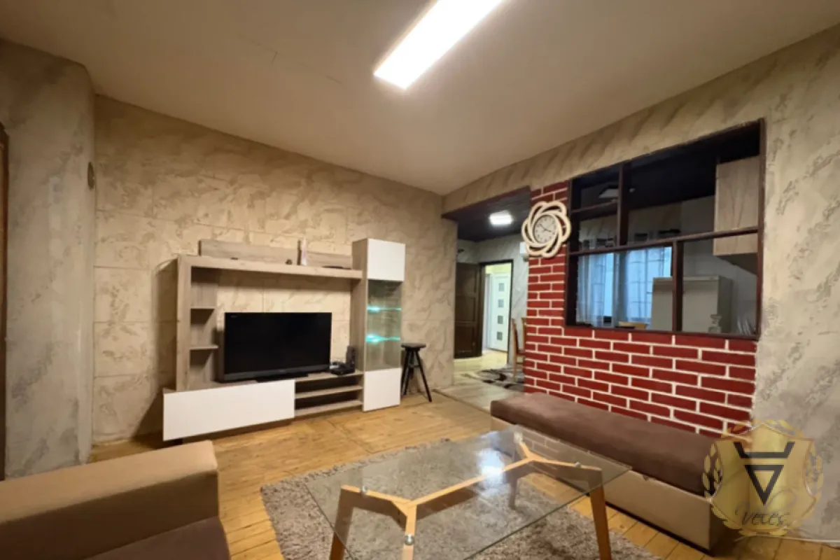 Izdavanje, trosoban stan, 80m², Zvezdara Sve Podlokacije, Beograd