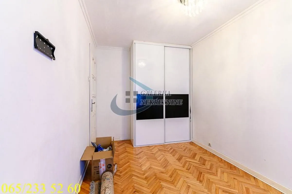 Prodaja, četvorosoban stan, 105m², Savski Venac, Beograd