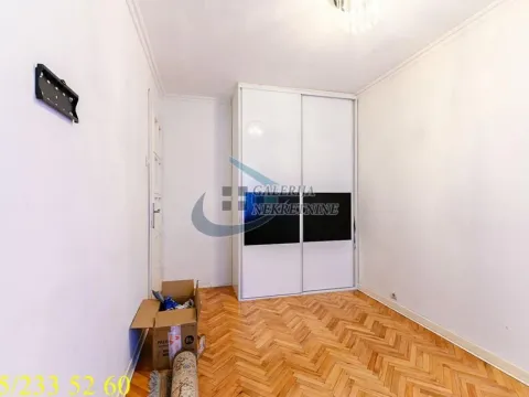 Sale, four bedroom apartment, 105m², Savski Venac, Beograd - image 14