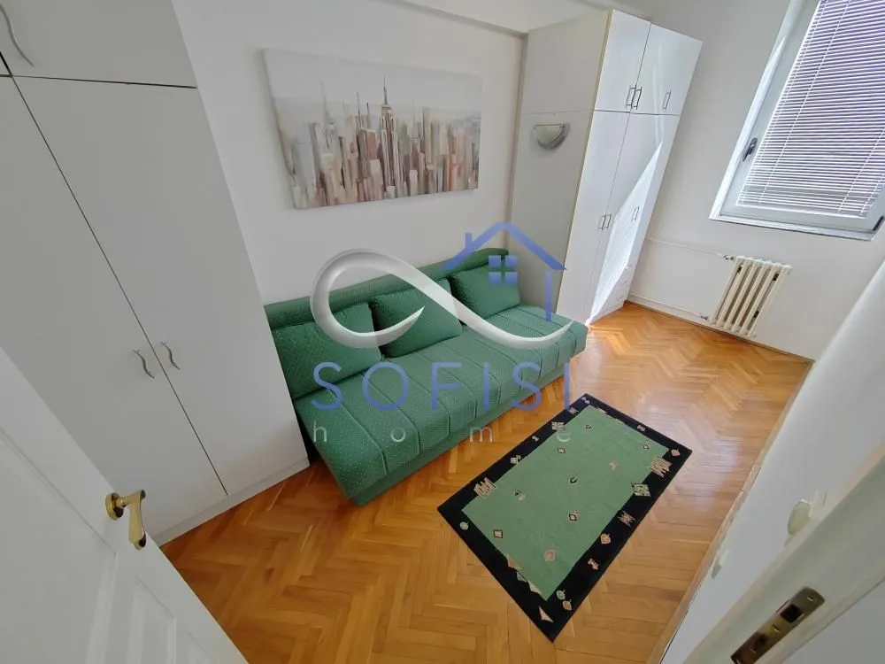 Izdavanje, jednosoban stan, 35m², Bulevar Oslobodjenja, Novi Sad Sve Podlokacije