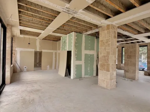 Izdavanje, poslovni prostor, 140m², Centar, Bar - image 9