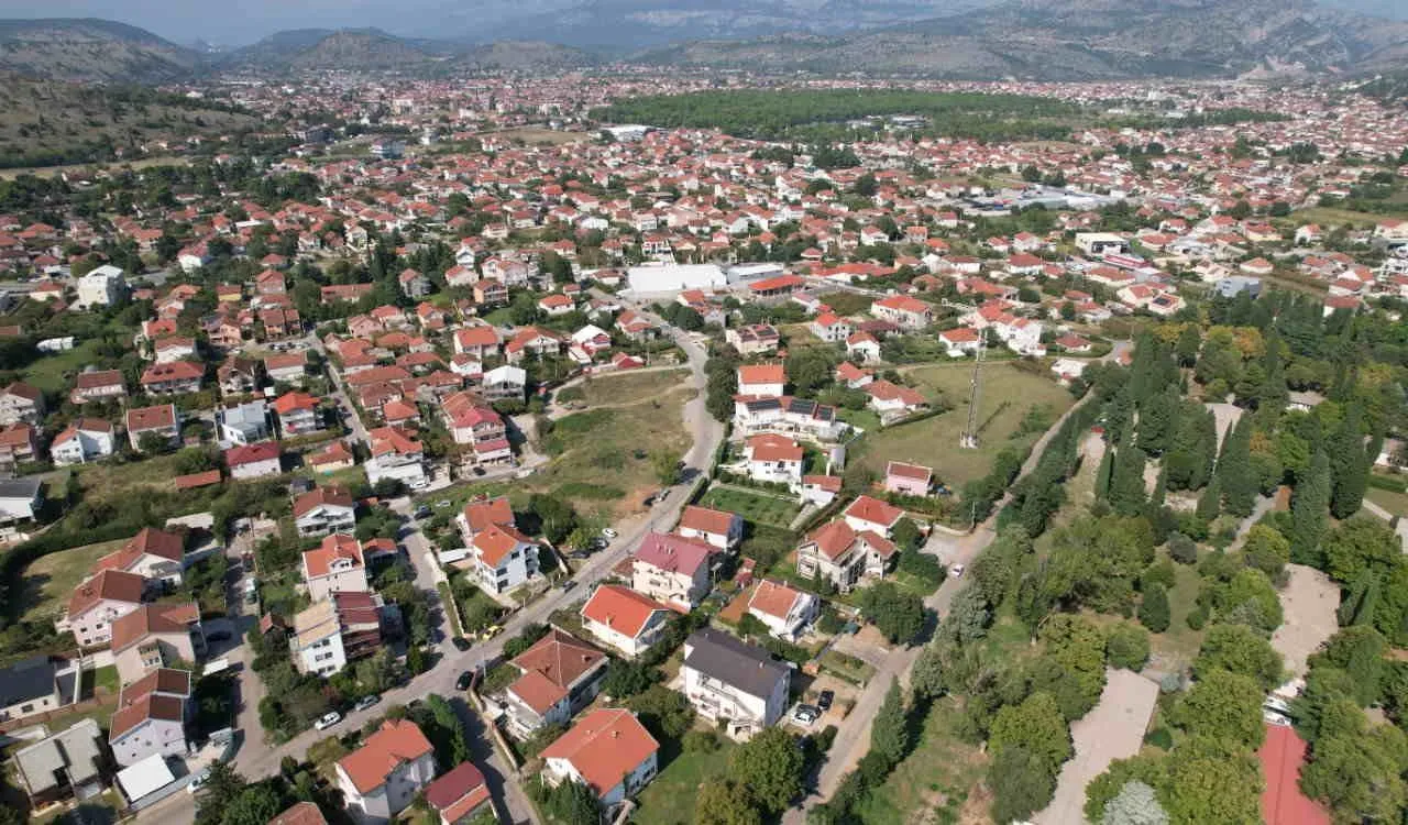 Prodaja, kuća, 368m², Masline, Podgorica