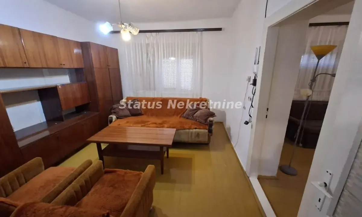 Prodaja, kuća, 257m², Mali Idjoš, Srbija