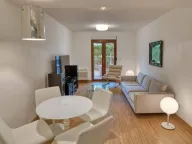 Prodaja, dvosoban stan, 90m², Gorica C, Podgorica - image 1