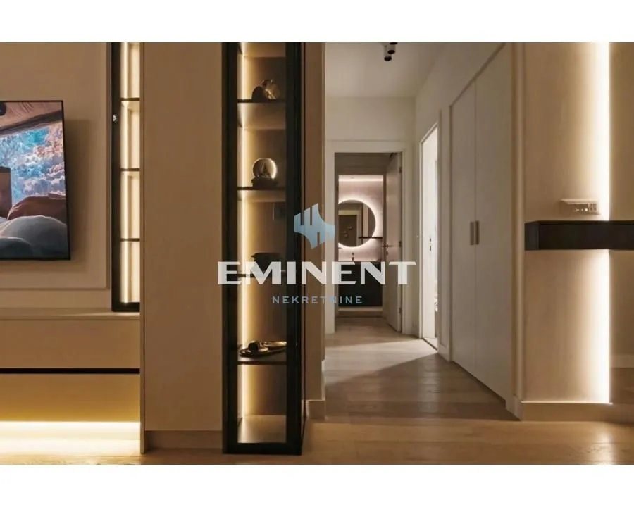 Sale, three bedroom apartment, 72m², Savski Venac, Beograd