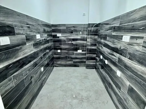 Prodaja, garsonjera, 31m², Centar, Budva - image 7