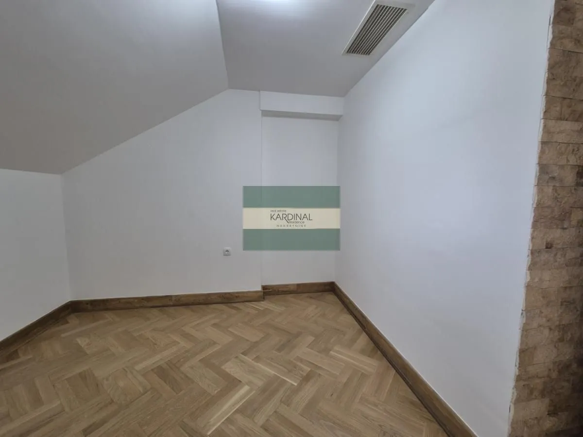 Prodaja, trosoban stan, 88m², Vašarište, Jagodina