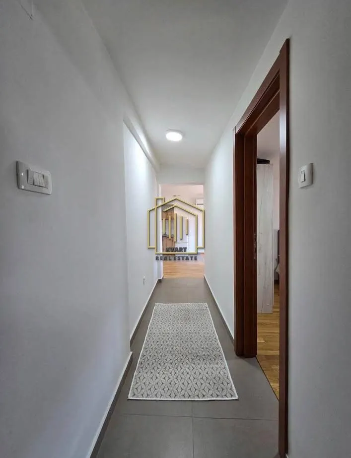 Prodaja, jednosoban stan, 80m², Zagorič, Podgorica