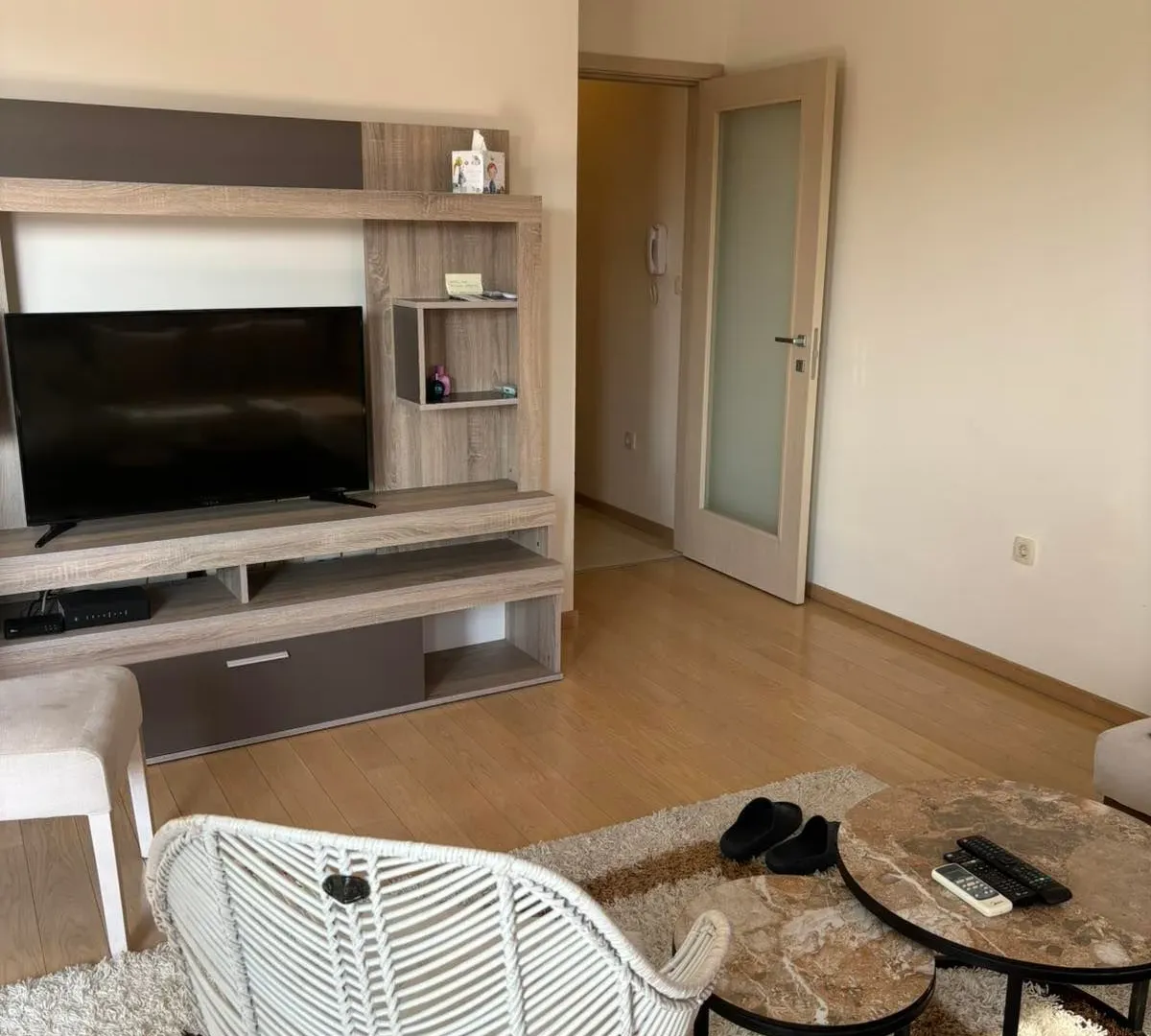 Izdavanje, jednosoban stan, 54m², City Kvart, Podgorica