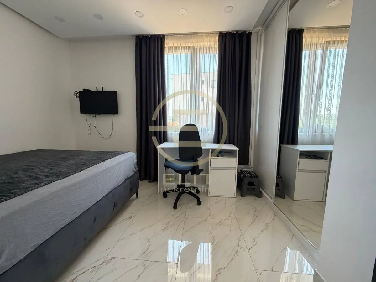 Prodaja, kuća, 173m², Sremska Kamenica, Petrovaradin