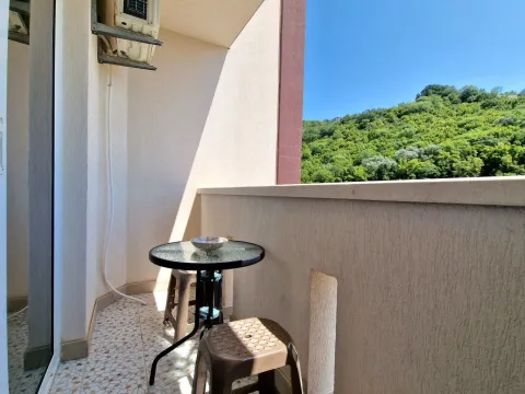 Izdavanje, jednosoban stan, 38m², Bečići, Budva - image 11