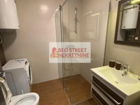 Izdavanje, dvosoban stan, 44m², Đeram Pijaca, Beograd - image 10