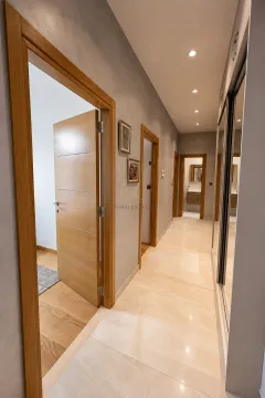 Izdavanje, dvosoban stan, 80m², Kod Capital Plaze, Podgorica - image 6