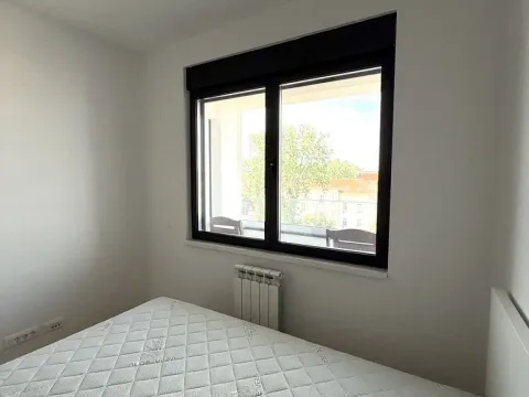 Rent, one bedroom apartment, 40m², Zemun Centar, Zemun Sve Podlokacije - image 7