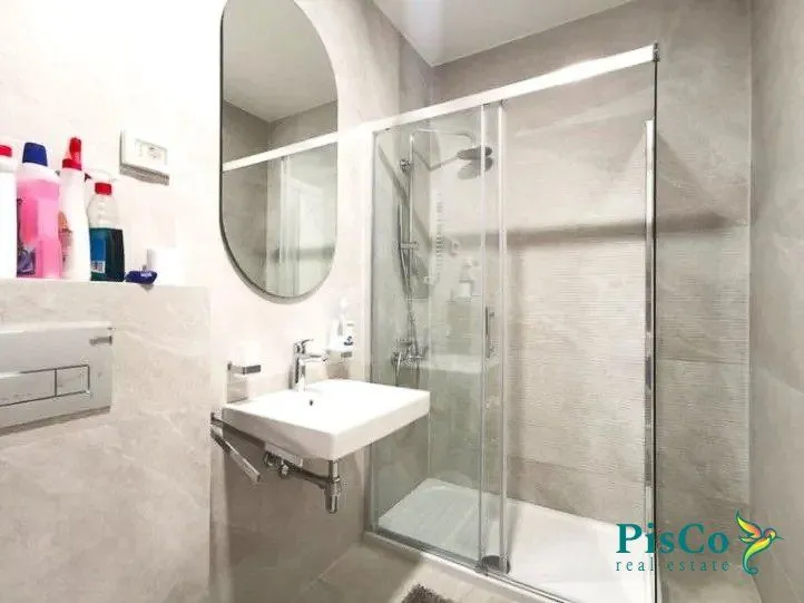 Izdavanje, jednosoban stan, 47m², Central Point, Podgorica