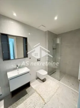 Izdavanje, trosoban stan, 83m², Savski Venac, Beograd - image 16