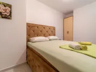 Rent, one bedroom apartment, 48m², Rafailovići, Budva - image 5