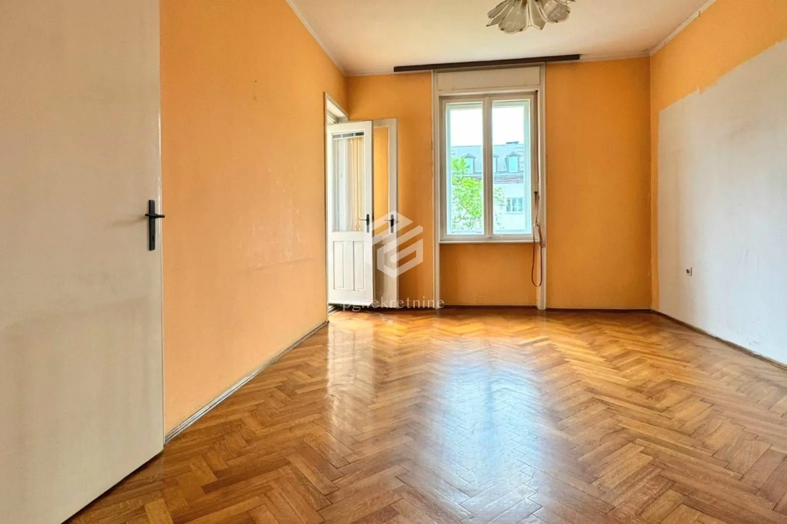 Prodaja, dvosoban stan, 86m², Centar, Podgorica