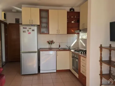 Prodaja, jednosoban stan, 38m², Petrovac, Budva - image 2