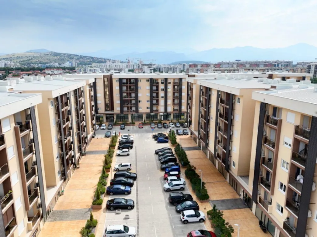 Izdavanje,  poslovni prostor, 130m2, City Kvart, Podgorica