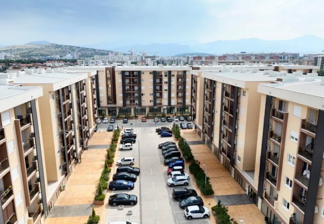 Izdavanje, poslovni prostor, 130m², City Kvart, Podgorica