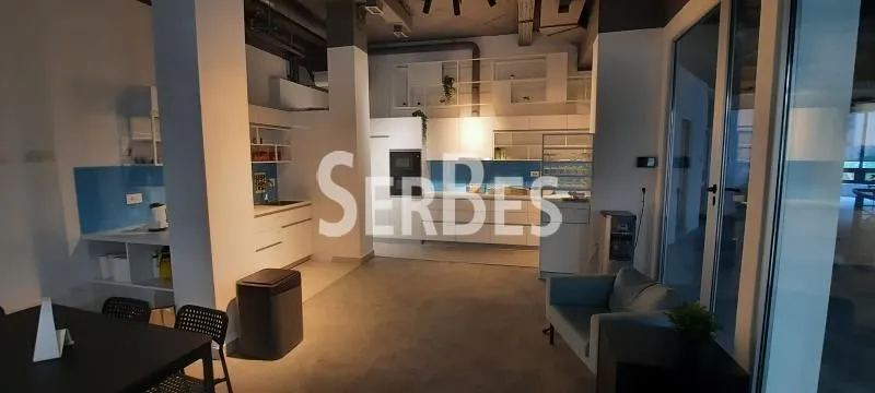 Sale, office space, 774m², Bulevar Oslobodjenja, Novi Sad Sve Podlokacije