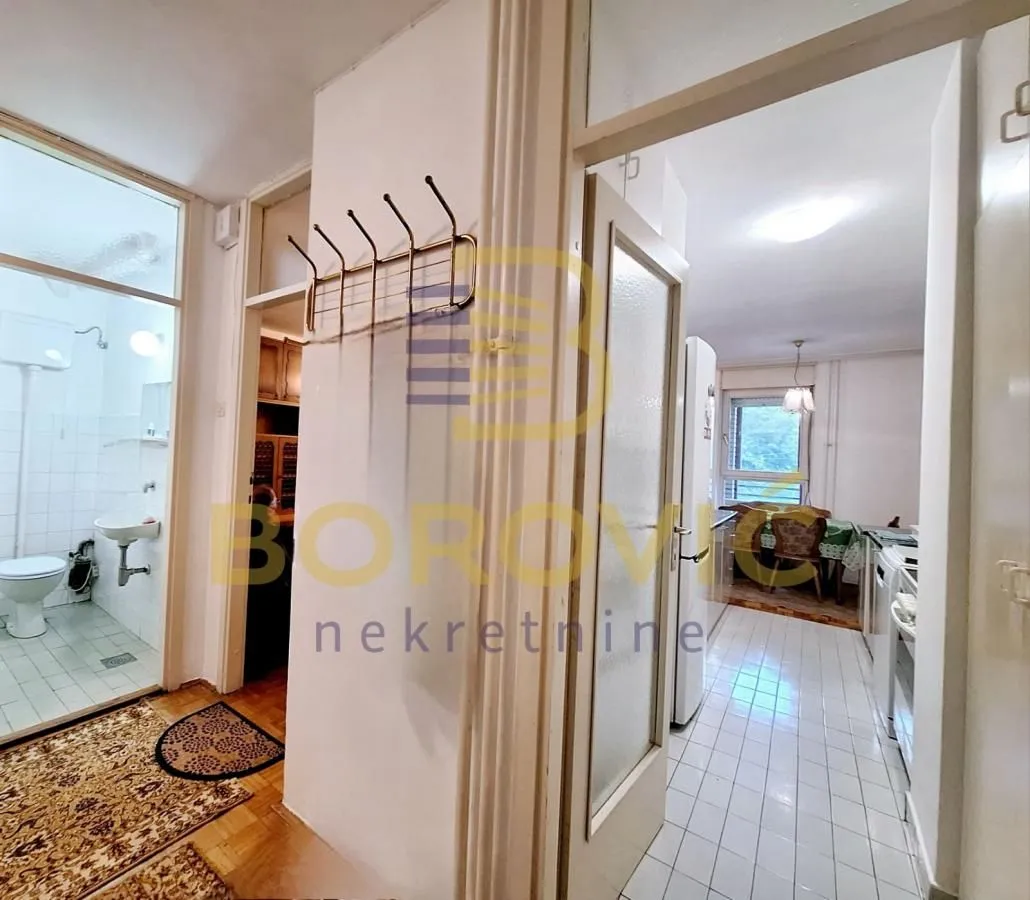 Rent, three bedroom apartment, 73m², Crveni Krst, Beograd