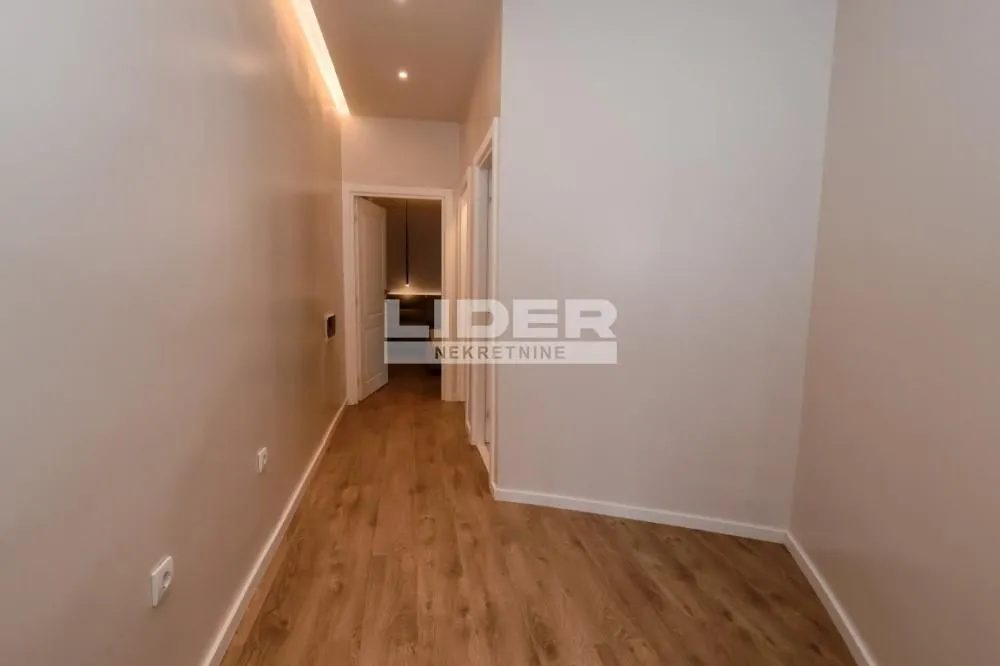 Sale, three bedroom apartment, 116m², Stari Grad, Beograd