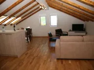 Rent, three bedroom apartment, 80m², Kalimanj, Tivat - image 7