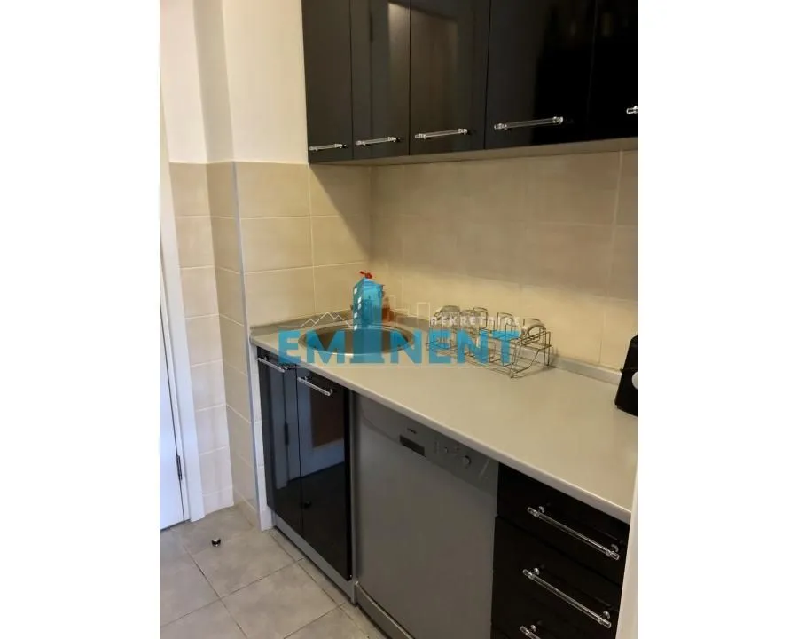 Izdavanje, dvosoban stan, 68m², Novi Beograd Blok 67, Novi Beograd Sve Podlokacije