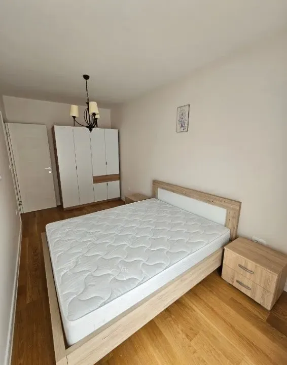 Izdavanje, jednosoban stan, 41m², Central Point, Podgorica
