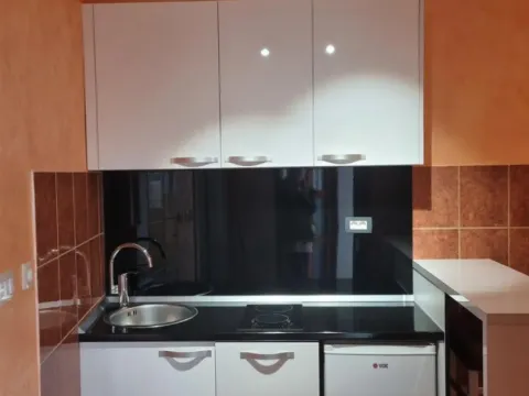 Rent, one bedroom apartment, 23m², Budva, Crna Gora - image 4