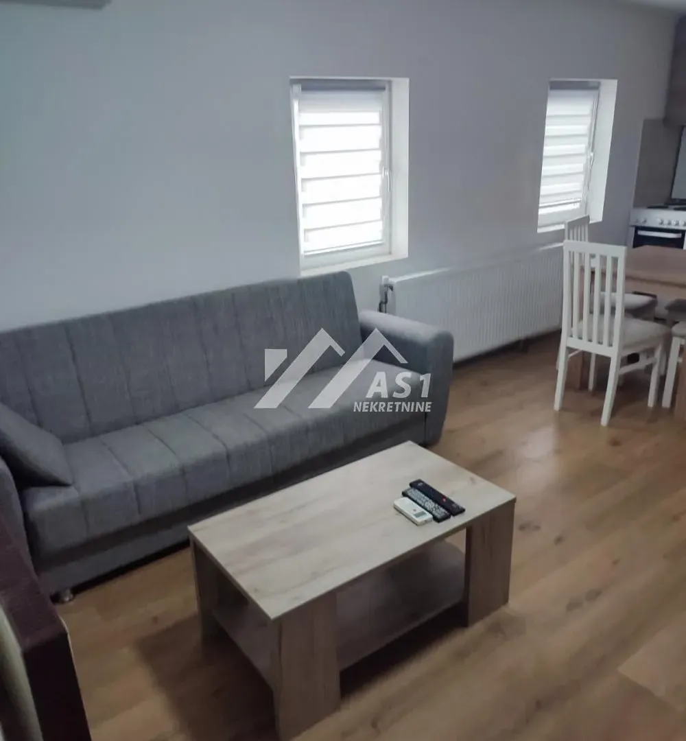 Izdavanje, stan, 33m², Klisa, Novi Sad Sve Podlokacije