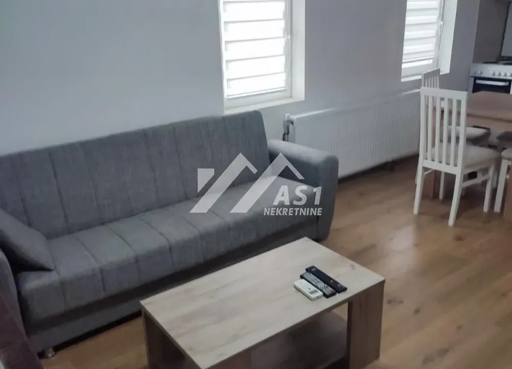 Izdavanje, stan, 33m², Klisa, Novi Sad Sve Podlokacije