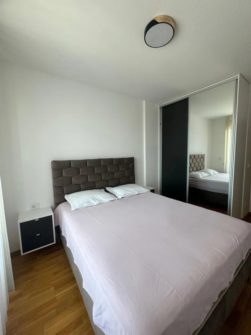 Rent, one bedroom apartment, 44m², Bečići, Budva