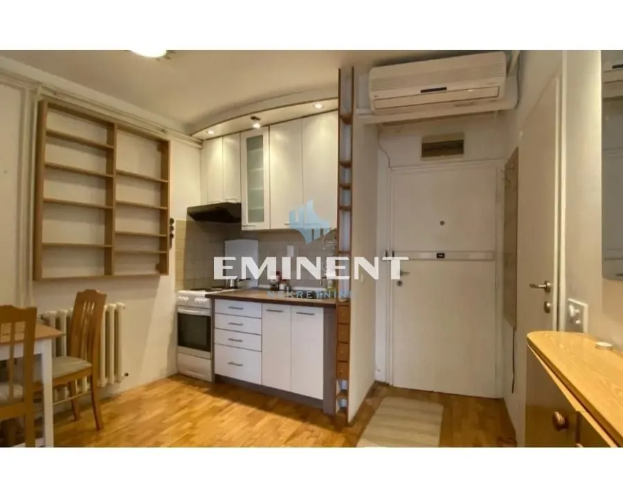 Izdavanje, stan, 35m², Profesorska Kolonija, Palilula Sve Podlokacije